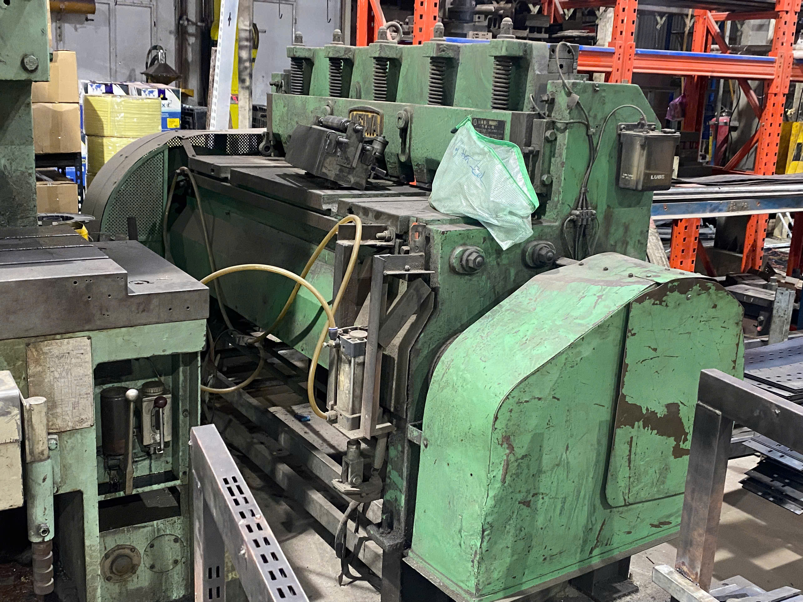 Shearing machine 2.jpg